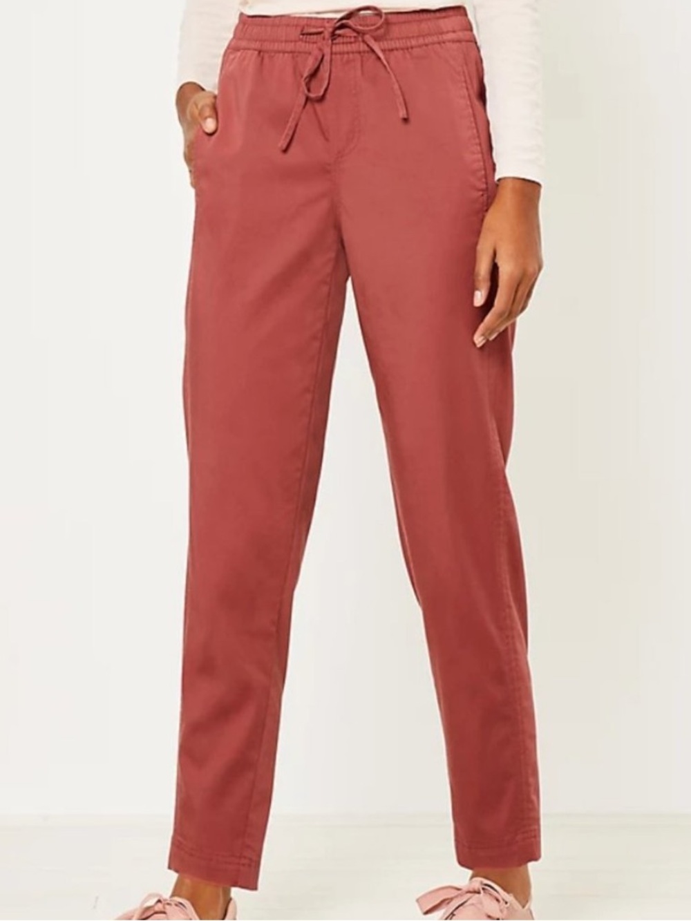 Lou & Grey LOFT NWT❗️Maroon Drawstring Jogger Pants